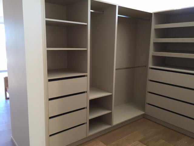 Wardrobe or bar 7