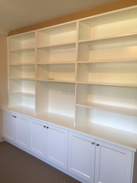 Wardrobe or bar 10