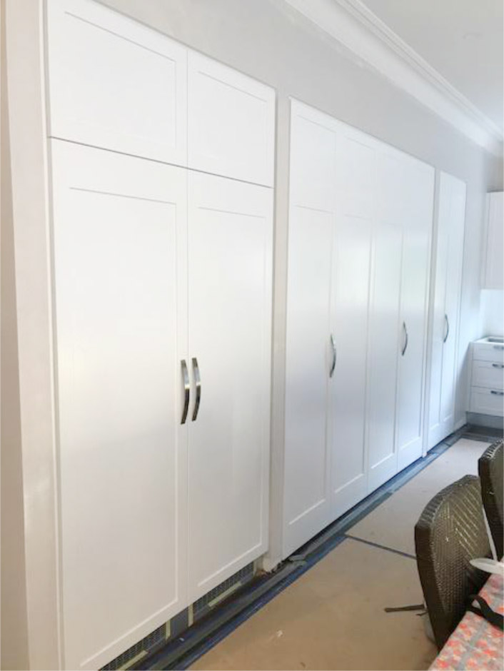 Wardrobe or bar 15