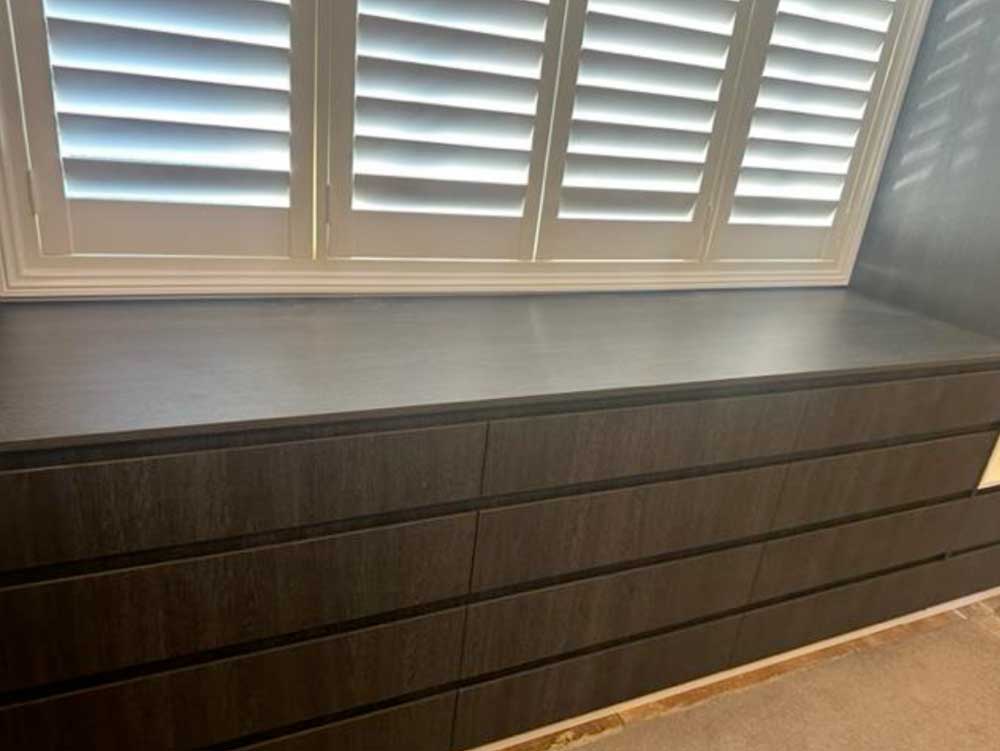 Wardrobe or bar 19