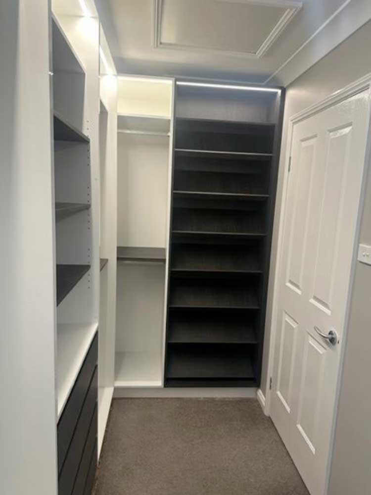 Wardrobe or bar 22