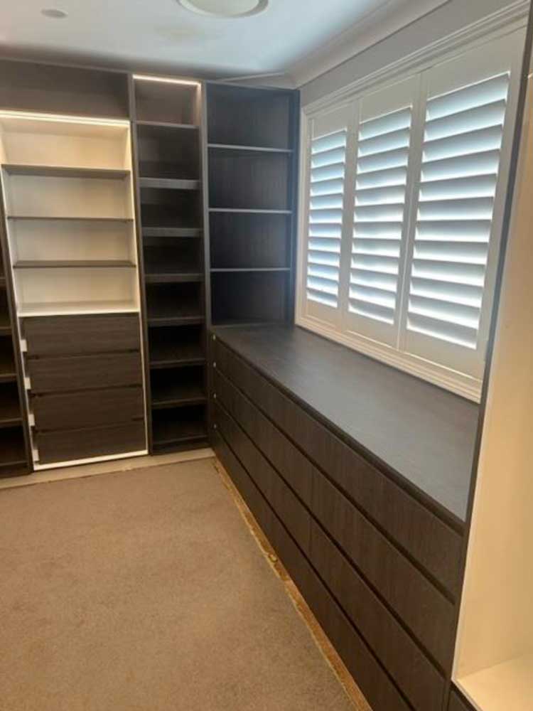 Wardrobe or bar 23